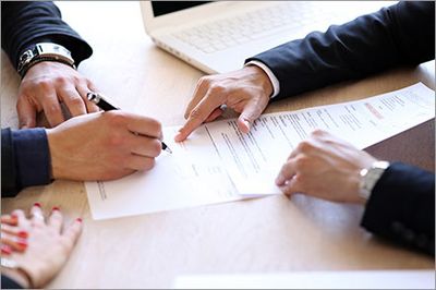 Nutzen Sie unsere Erfahrung im Umgang mit Contracting-Verfahren Nutzen Sie unsere Erfahrung im Umgang mit Contracting-Verfahren